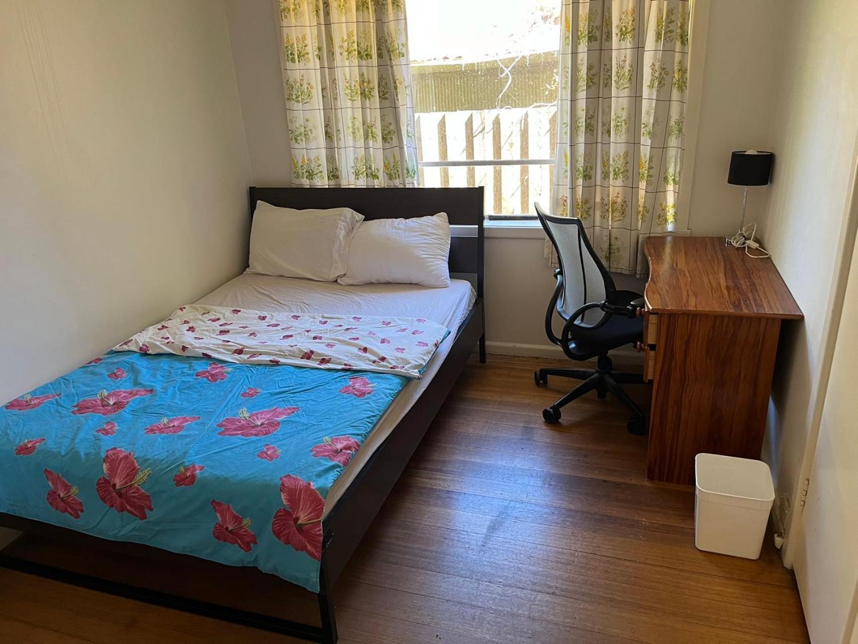 Gorgeous Master Bedroom With Own Bath Frankston Exteriér fotografie